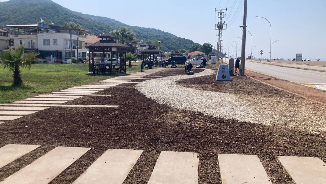 Karacabey’in Parklarına Yaz Makyajı!