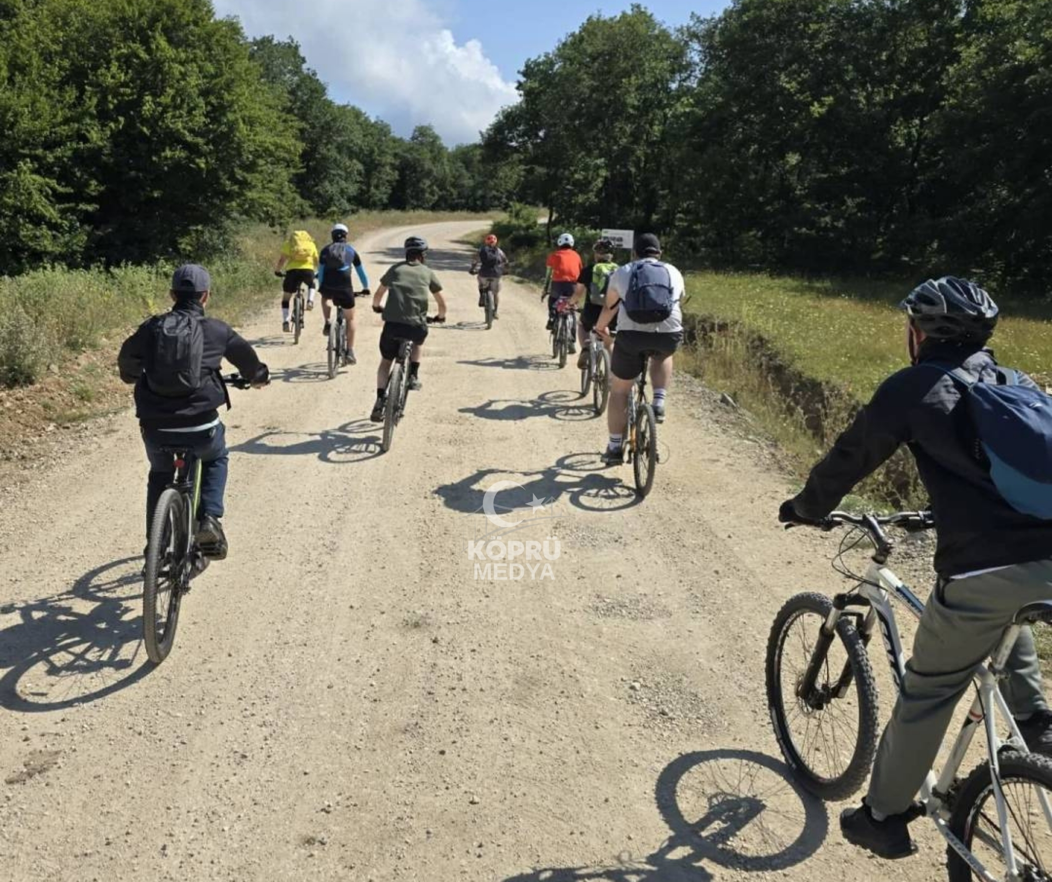 Pedallar Doğa İçin Döndü! Karacabey’de Bisikletli Doğa Turu Yoğun İlgi Gördü