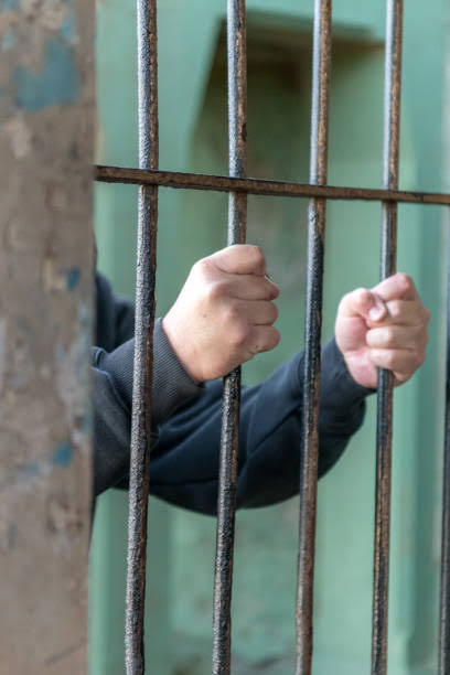 Cezaevi Sessiz Sedasız mı Geliyor?