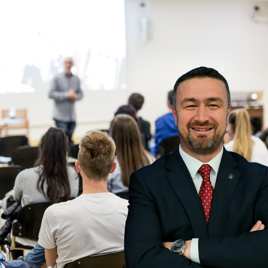 Mutlu Turgut: “Gençlerimiz Geleceğimizin Teminatıdır”
