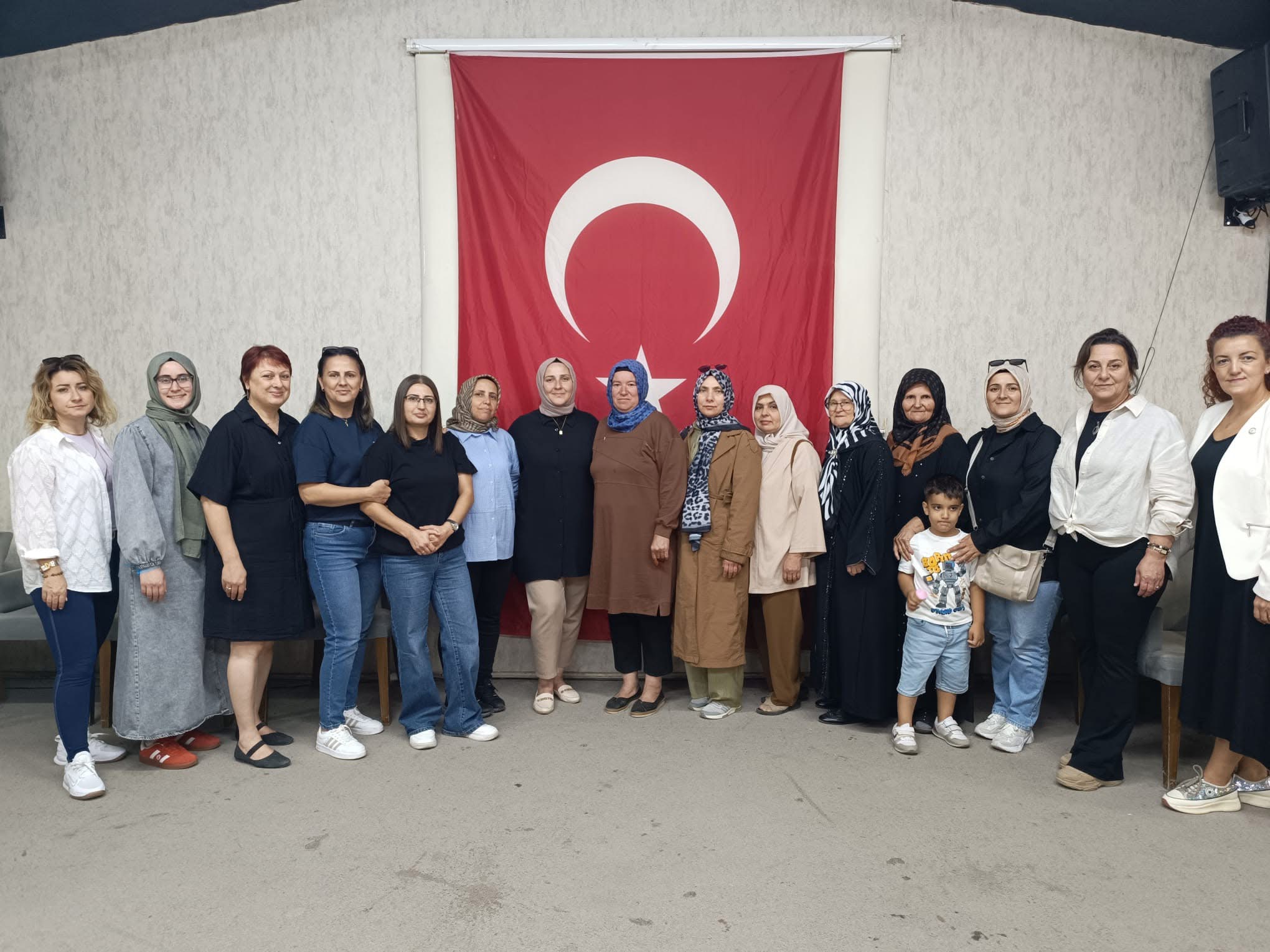 MHP’den Kadın Vurgusu: “Kadın Toplumun Aynası, Geleceğin Umudu”