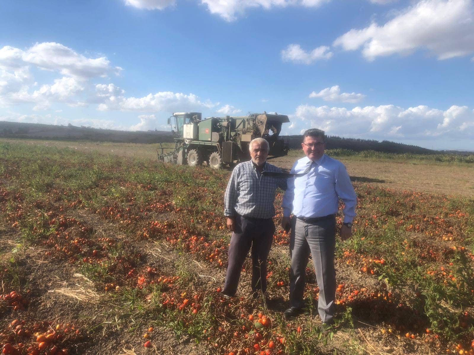 Mustafakemalpaşa İlçe Tarım Müdürlüğü Personeli Sahada Arı Gibi Çalışıyor