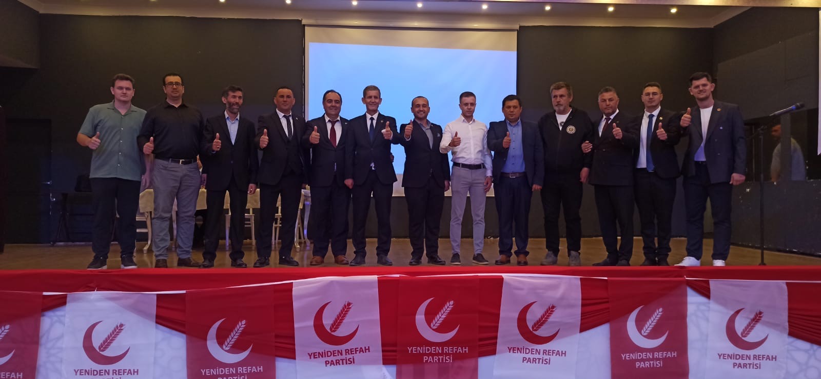 YRP Mustafakemalpaşa’da Ramazan Loyan güven tazeledi