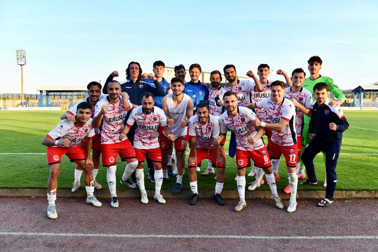 KIRMIZI ŞİMŞEKLER LİDERLİK İÇİN SAHAYA ÇIKIYOR!