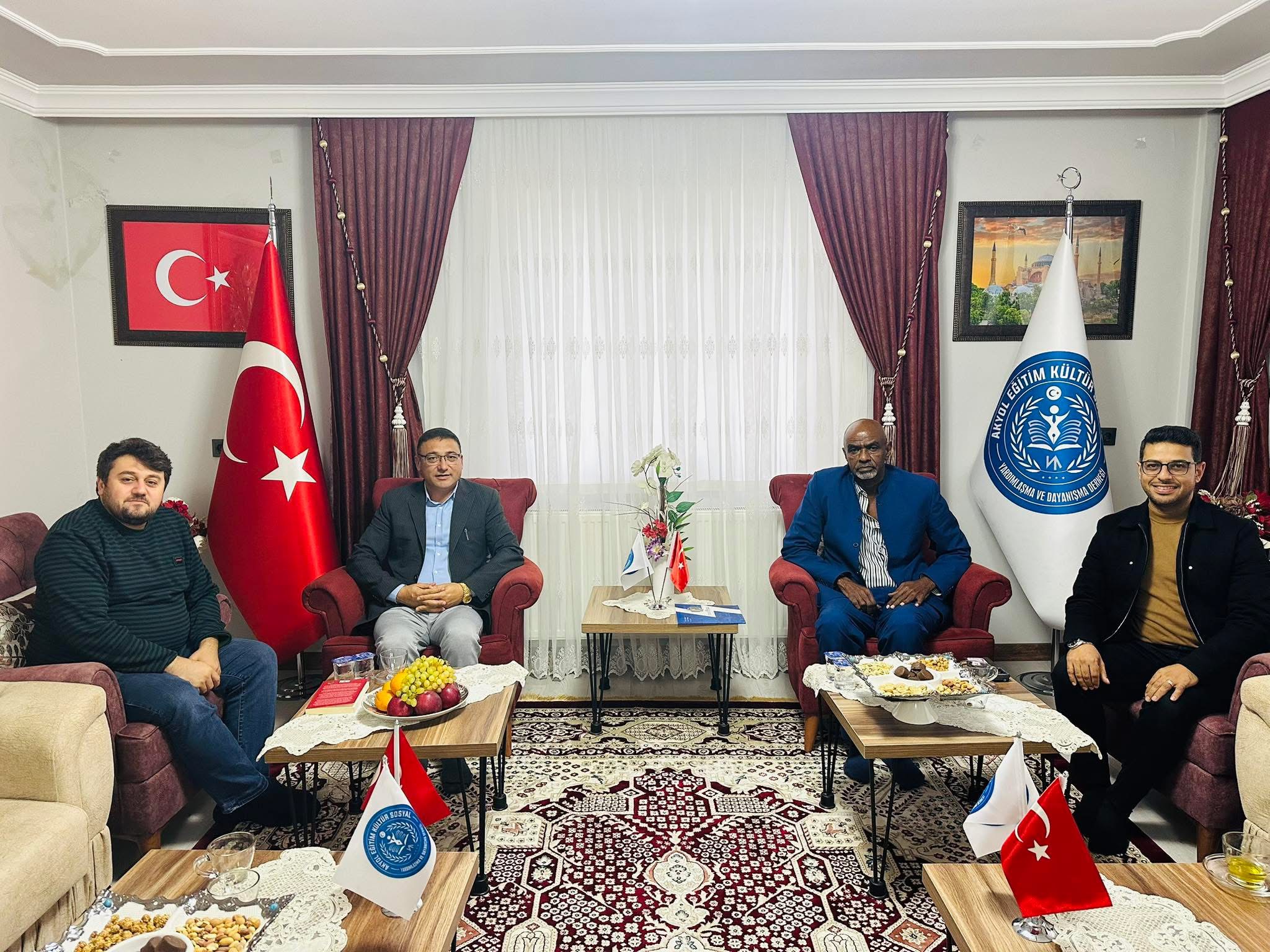 Sudanlı İş İnsanından Akyol Eğitim Kültür Derneği’ne Anlamlı Ziyaret
