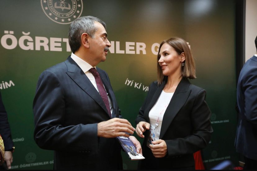 İlçeden Ankara’ya Uzanan Gurur: Ecem Öğretmen, 24 Kasım Resmi Programında Bursa’yı Temsil Etti