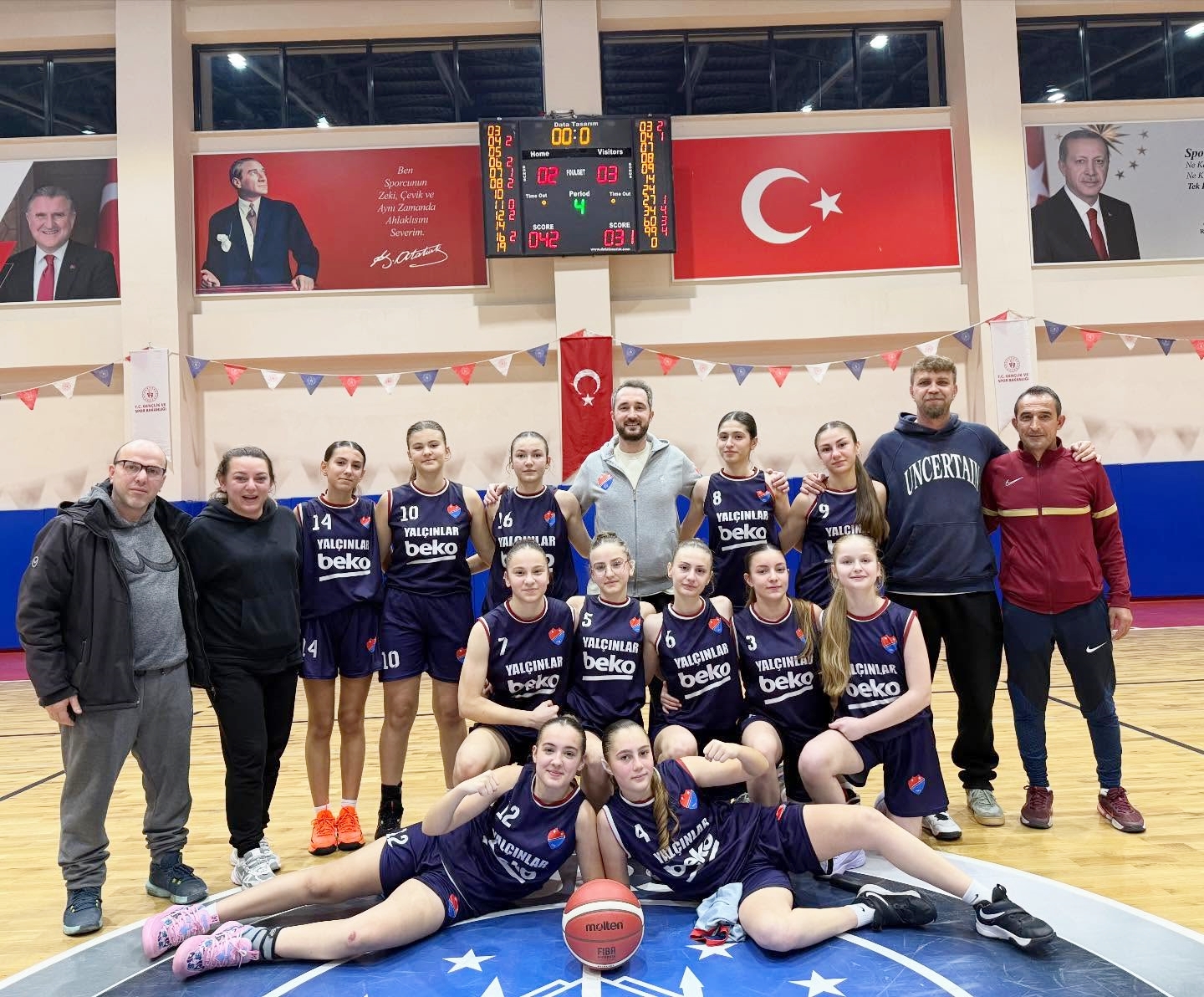 Paşa’nın Kızları Parkede Şov Yaptı: Play-Off Tamam!