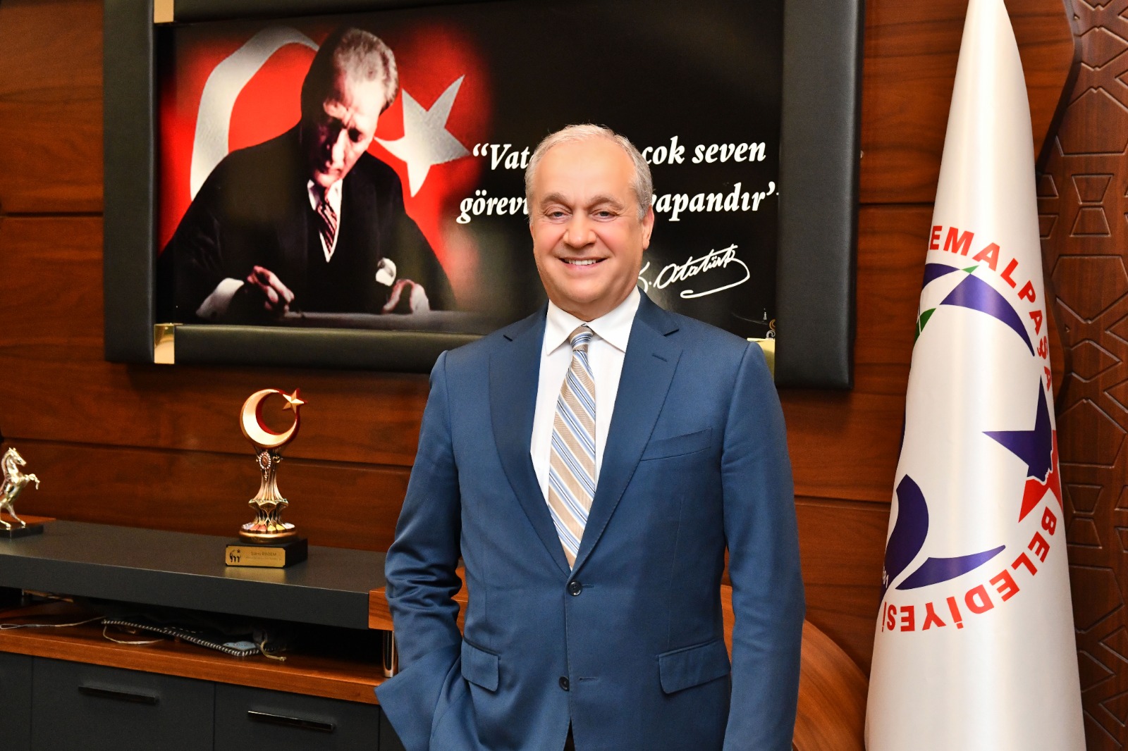 ‘MEVLÂNA’NIN MİRASI YOL GÖSTERİYOR’