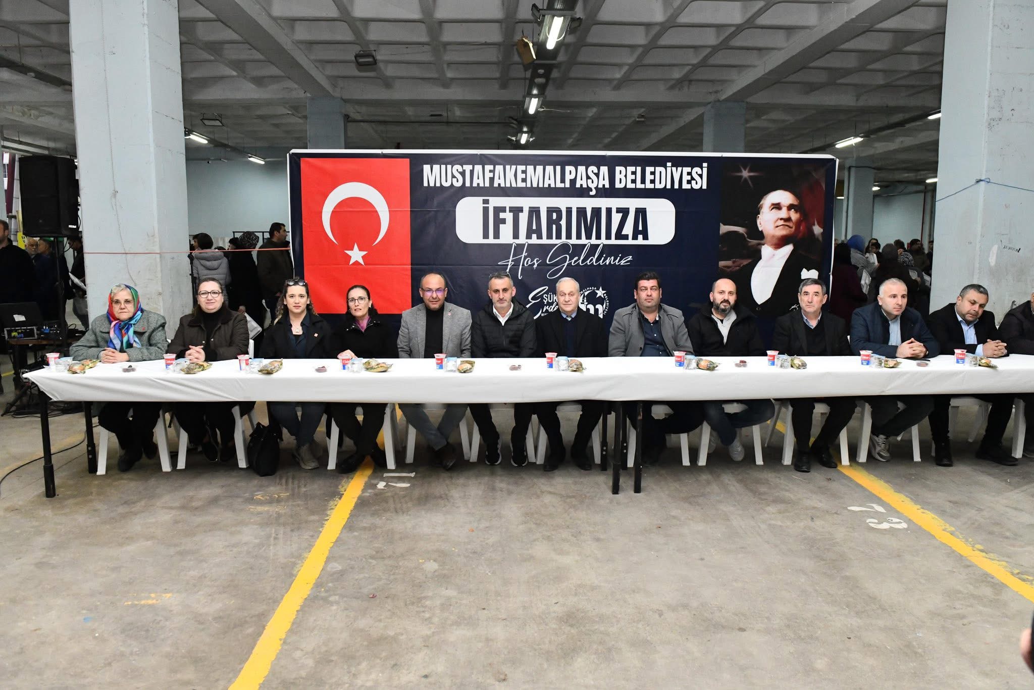 Ali Koyuncu Pazaryeri’nde Birlik ve Dayanışma Rüzgarı: Yunusemre Mahalle İftarı Büyük İlgi Gördü