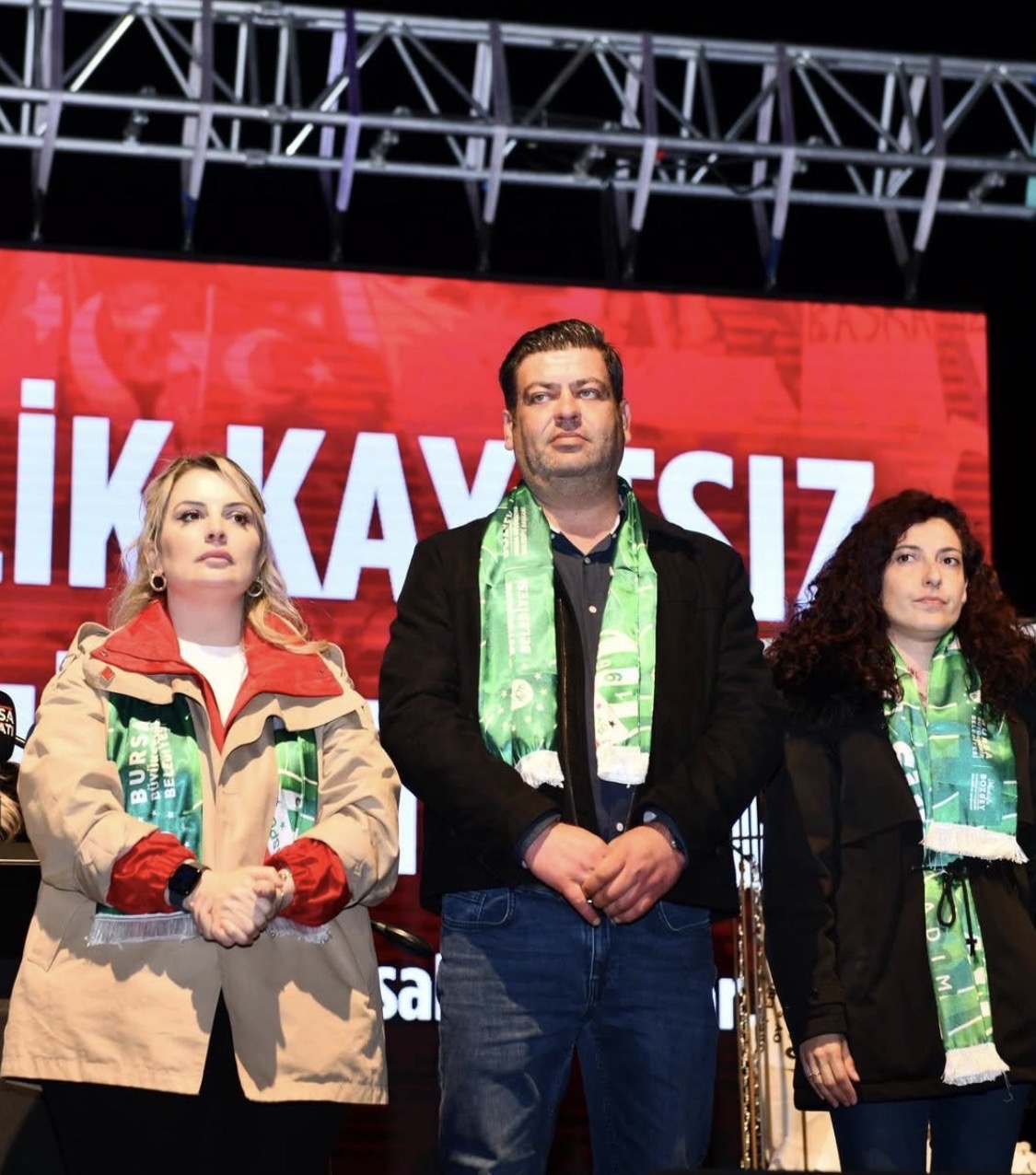 MUSTAFAKEMALPAŞA’DAN BURSA’YA DESTEK: DEMİR VE PARTİ YÖNETİMİ MEYDANLARDAYDI